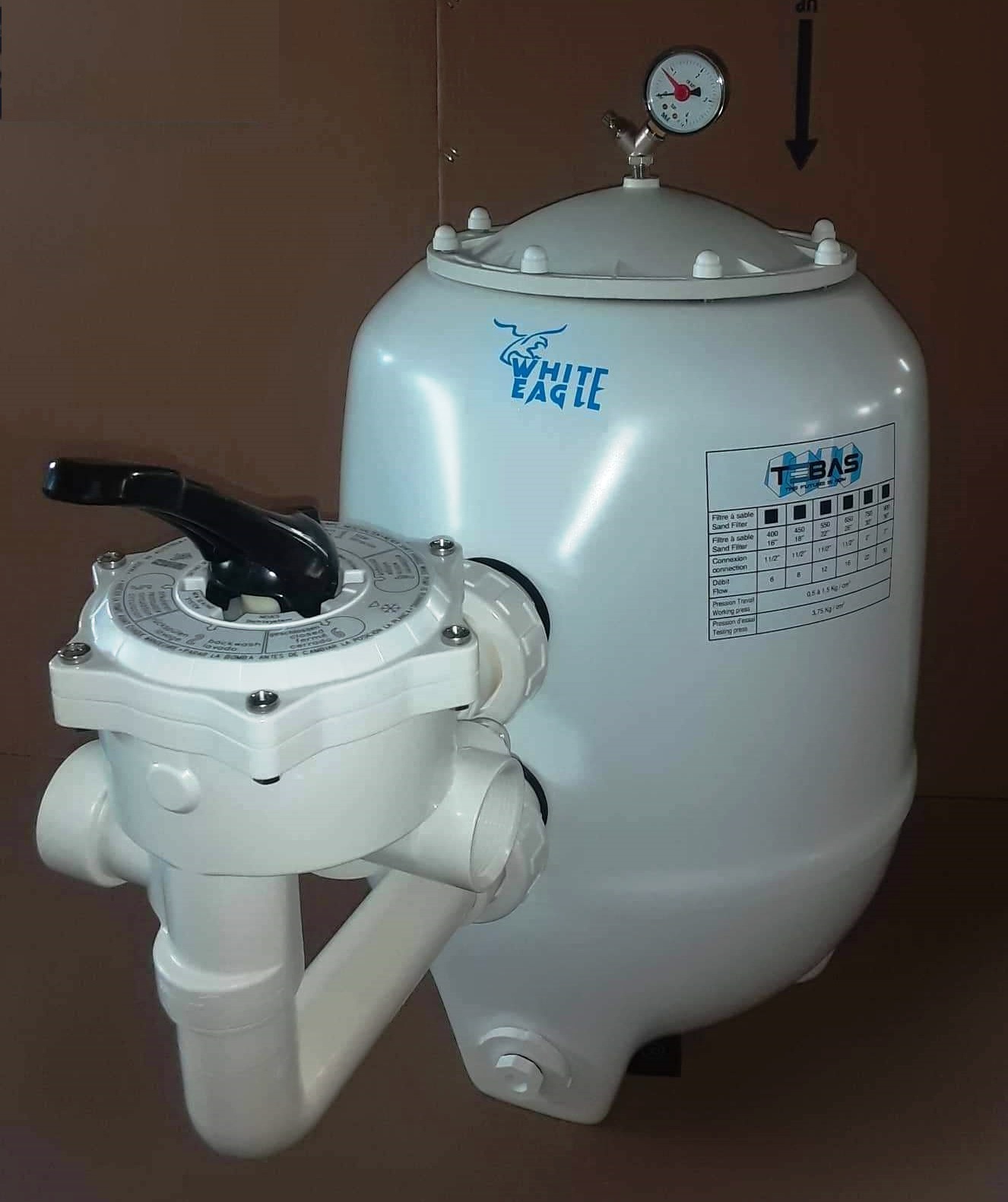 filtr Tebas White Eagle śr.550mm z zaworem 1 1/2" z pompą MICRO-50 = 10 m3/h przy H=6m , 230V